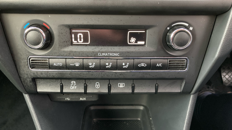 Skoda Rapid Spaceback 1.6 TDI CR SE Tech 5dr Diesel Hatchback